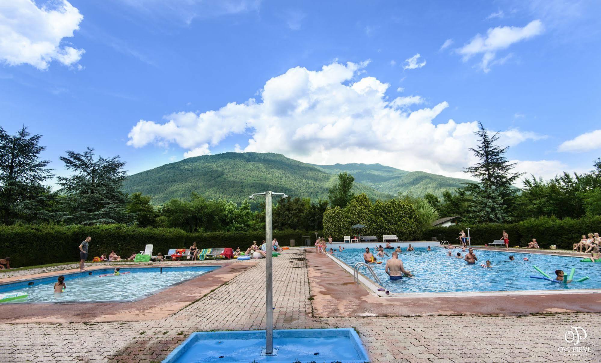 Hotel Camping Due Laghi Levico Terme Exterior foto